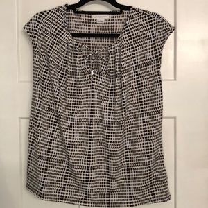 Liz Claiborne Dressy Top Black and Tan dots